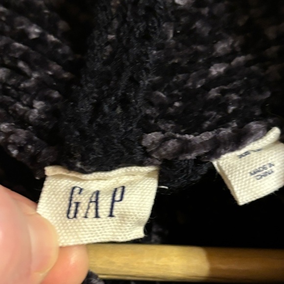 GAP- Increibly soft, comfortable hoodie - Picture 6 of 8